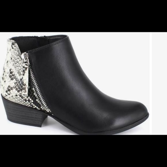 Esprit Women's Tonya Ankle Boot - Picture 1 of 8